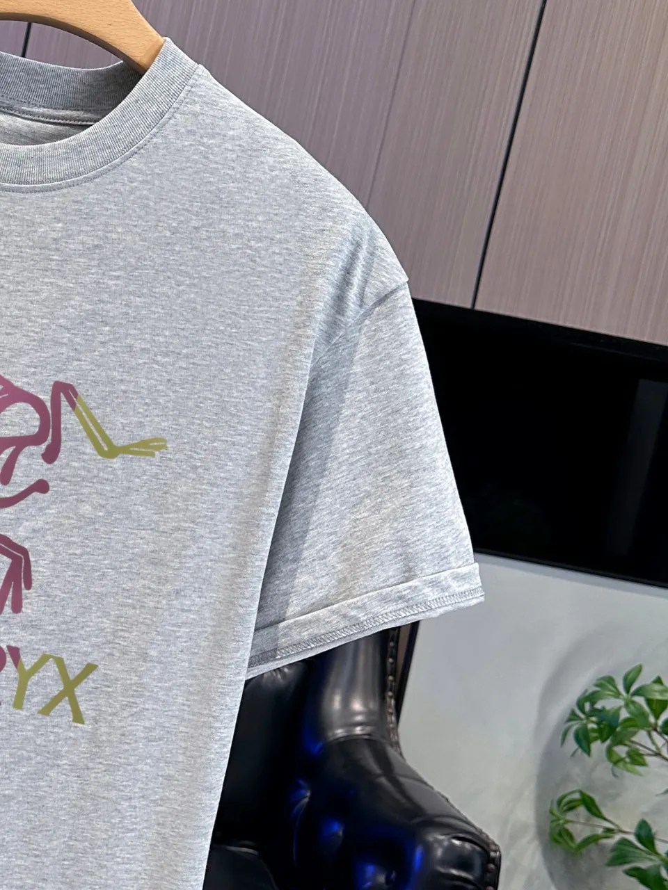 ARC`TERYX 2026 Classic T ， Breathable ， ， ！ Same Style ：White Black Gray Size：S M L XL